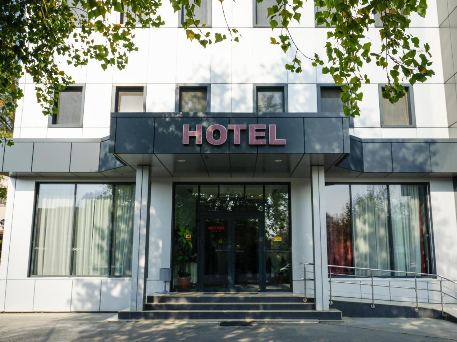 Hotel Criss Bucarest Esterno foto